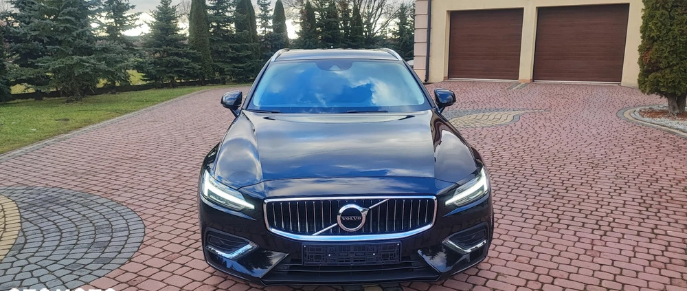 Volvo V60 cena 89900 przebieg: 145600, rok produkcji 2018 z Kuźnia Raciborska małe 191